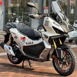 适用新大洲本田NS150XC摩托车改装车身反光贴纸车头风挡装饰配件