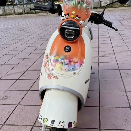 适用九号q385cqz3mix9号电动车橱窗装饰翅膀玩偶配件小q改造摆件