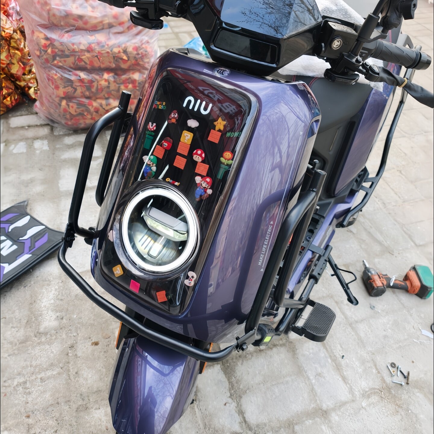 适用于26款小牛马拉松车头橱窗内部改装立体马里奥软胶装饰贴纸