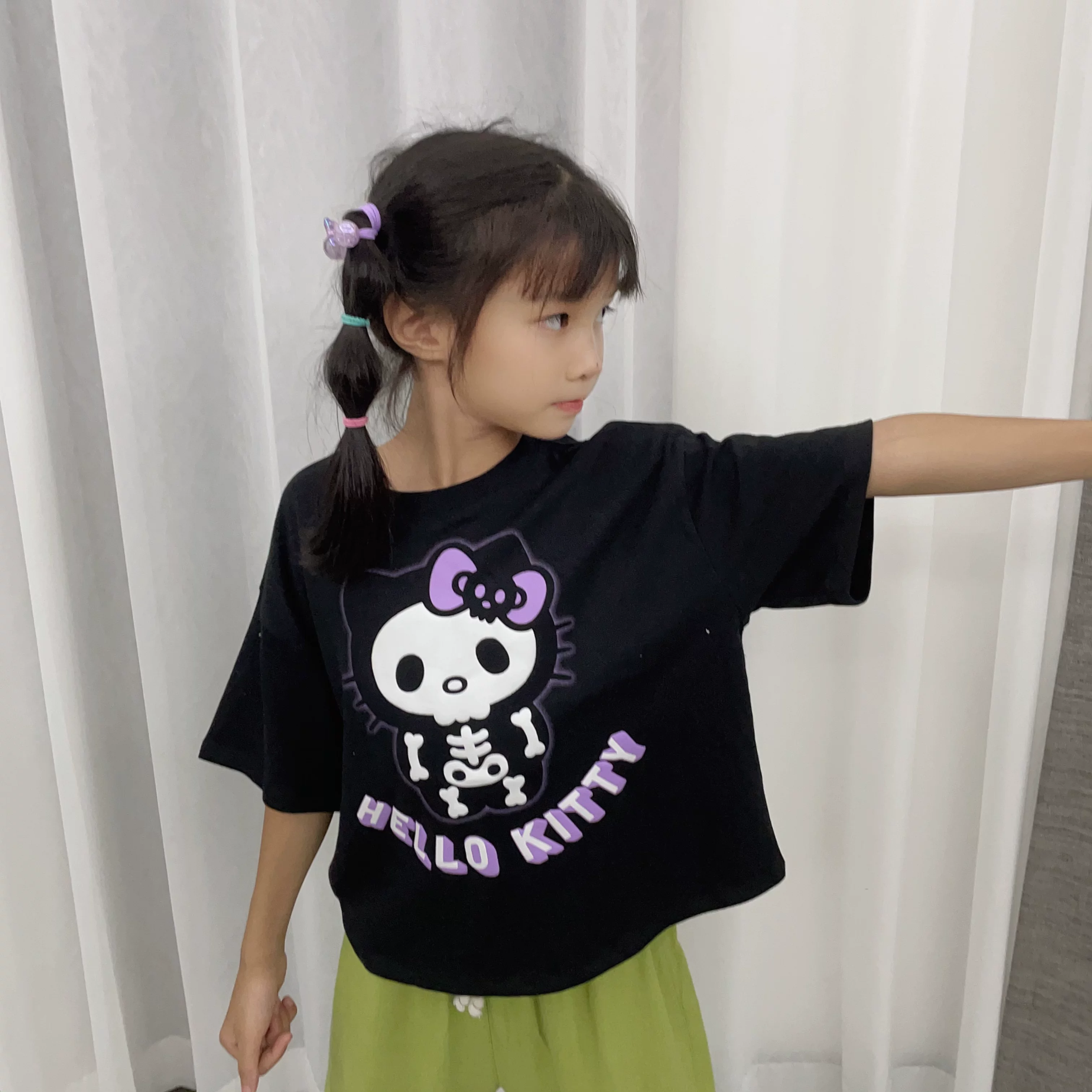 F21牌黑暗系酷飒风女装黑色短袖万圣节服饰黑皮kitty儿童短款上衣