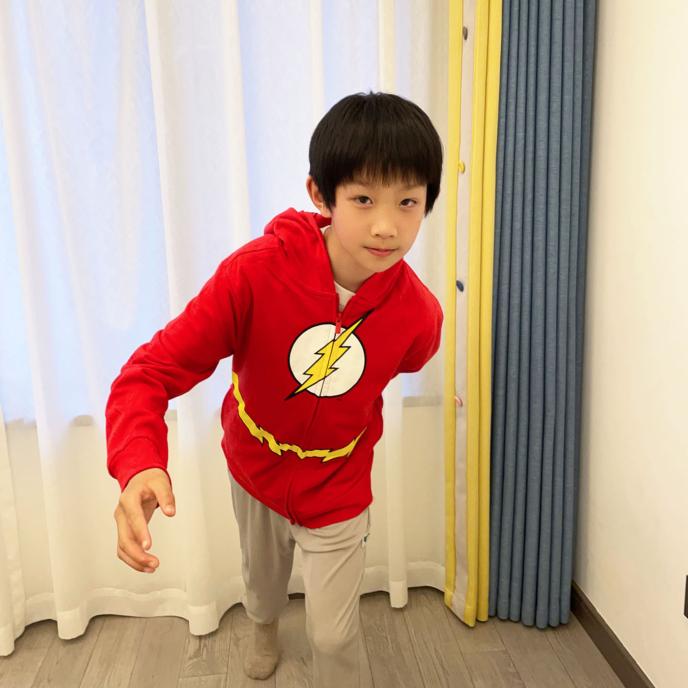 儿童卫衣开衫薄绒连帽拉链衫