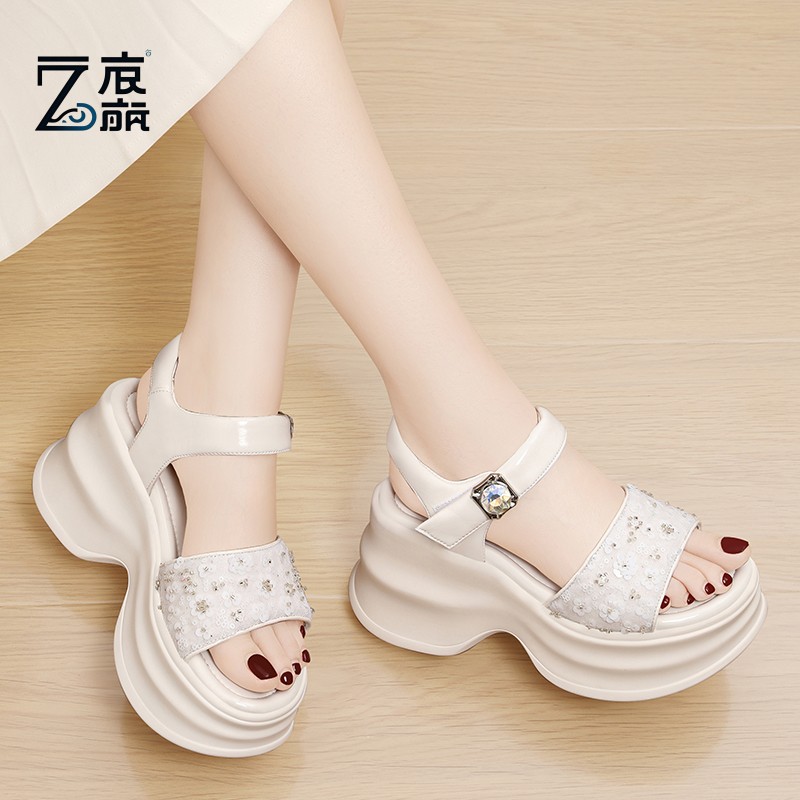 莆田纯原内增高坡跟凉鞋女鞋女士2025年夏季新款外穿厚底松糕罗马