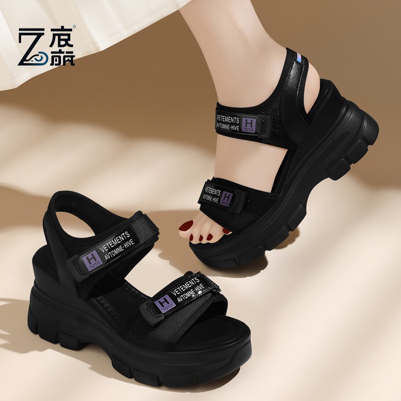 莆田纯原凉鞋2025年新款夏季百搭鞋子女时尚厚底增高软底坡跟魔术