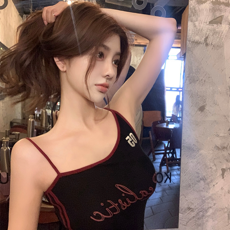 韩雨嘉斜领印花吊带女夏