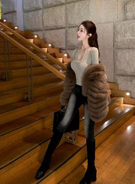 韩雨嘉【曲线蜜桃臀】黑色高腰双排扣加绒磨白提臀紧身小脚牛仔裤