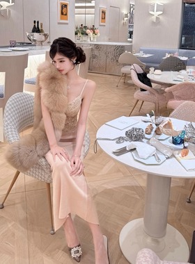 韩雨嘉【杜乐丽】蕾丝吊带含胸垫高腰包臀针织长半裙秋冬打底套装