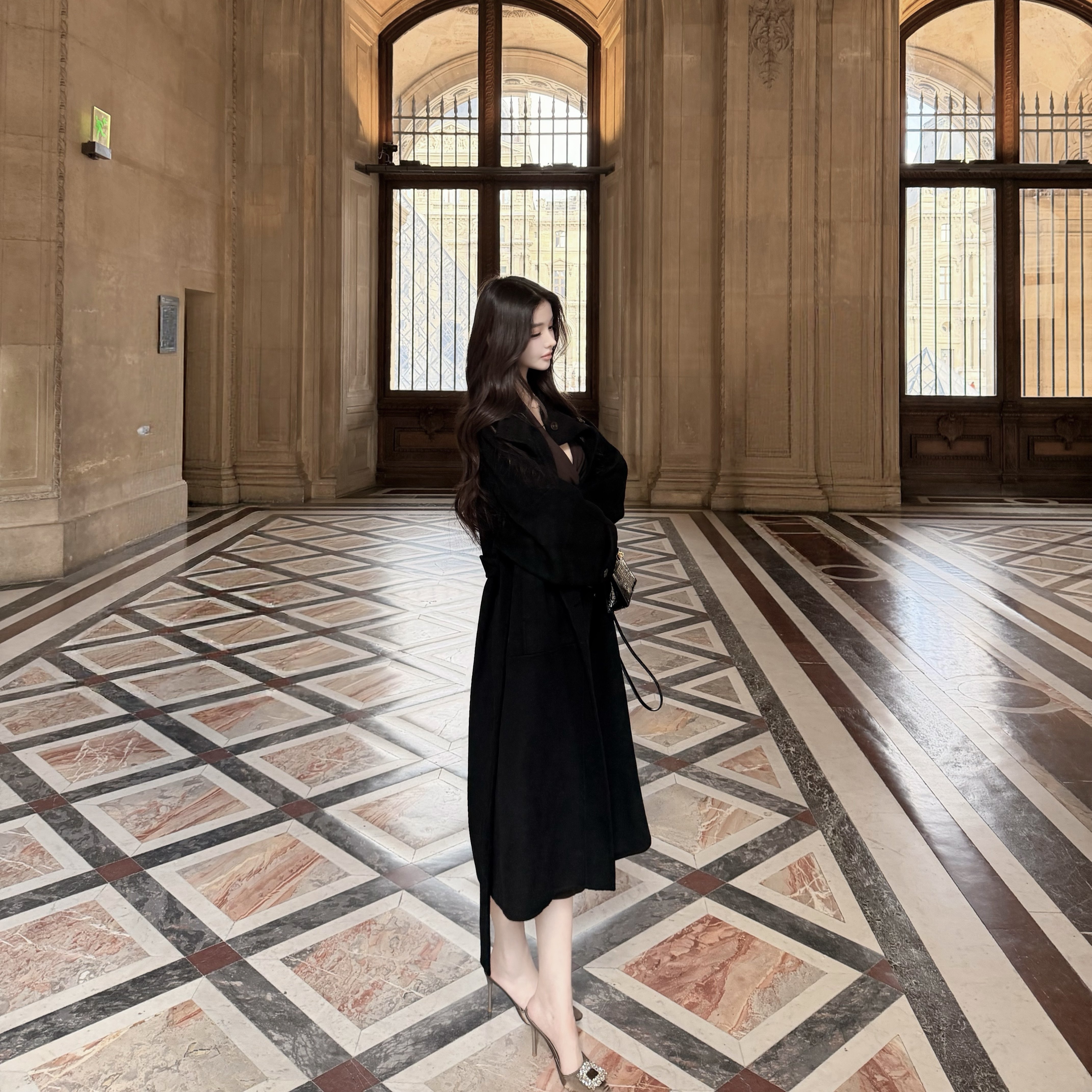 黑色极简立领系带长款双面呢大衣