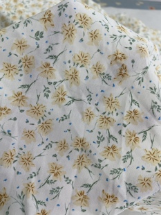 D665夏季白色底黄小碎花雪纺布头淑女气质柔软透气垂坠连衣裙面料