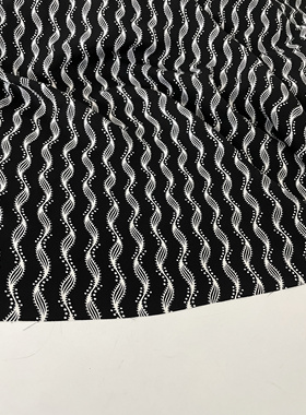 A586夏季黑底波浪纹印花雪纺布头柔软垂感透气连衣裙上衣旗袍布料