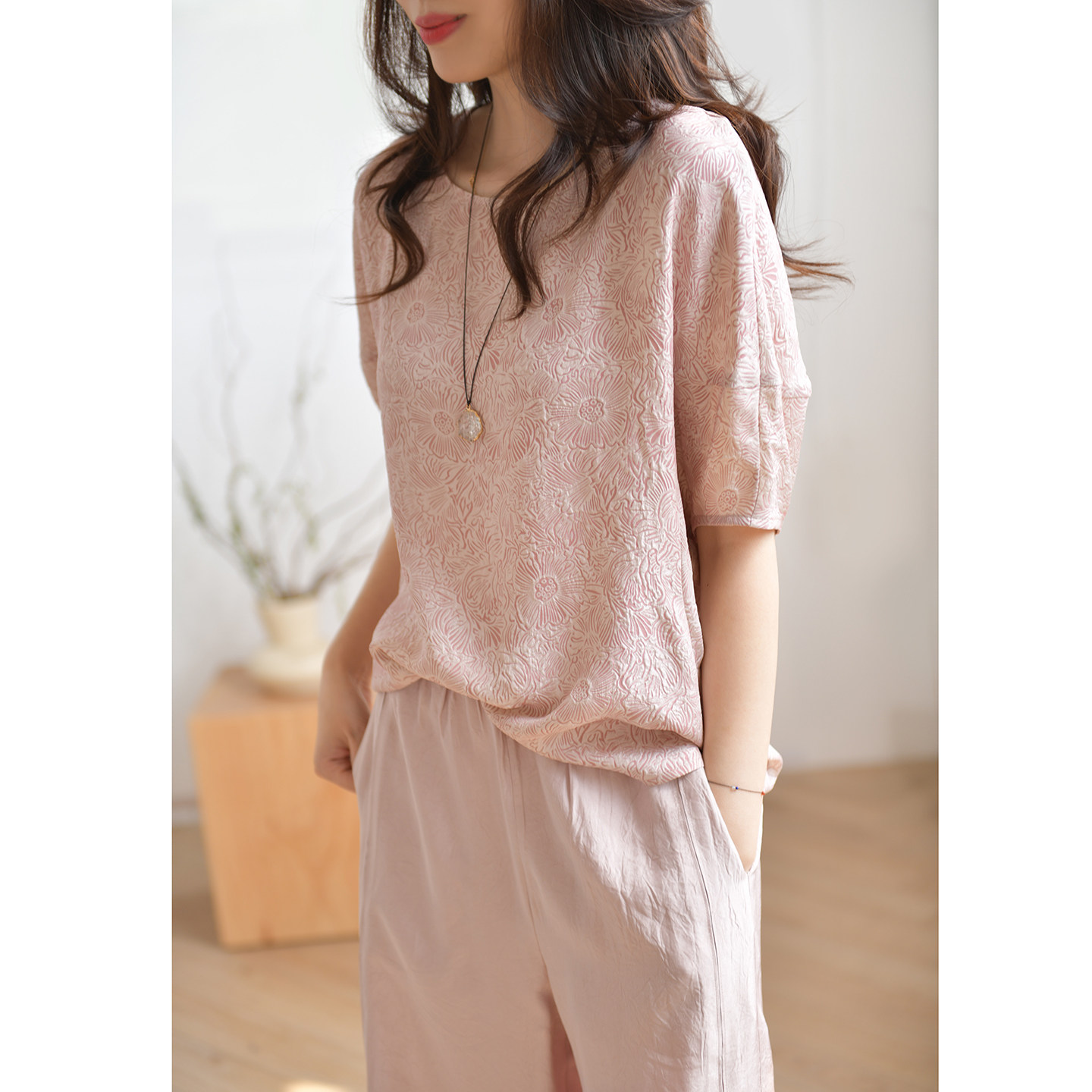 GESGOO时尚灯笼袖提花真丝衬衫女夏季气质圆领短袖桑蚕丝上衣小衫