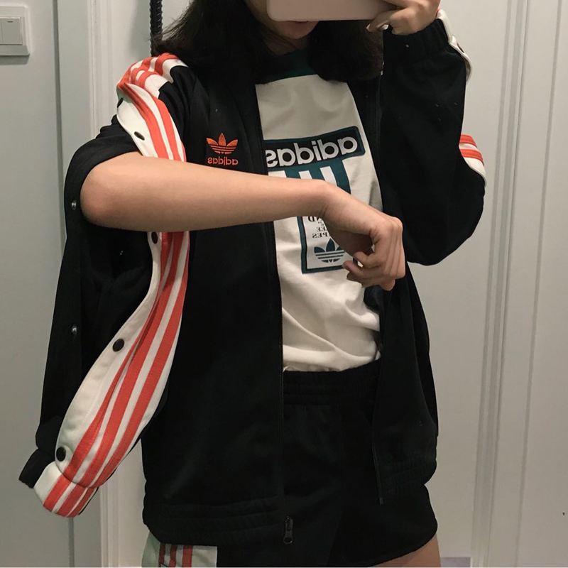 阿迪达斯防风衣女春秋三叶草2018新款薄款纽扣外套DH2979 DN6672