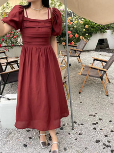 法式红色连衣裙女2026夏季新款方领超仙泡泡袖气质小个子初恋长裙