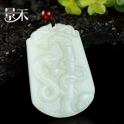 和田玉十二生肖吊坠属鼠牛虎兔龙