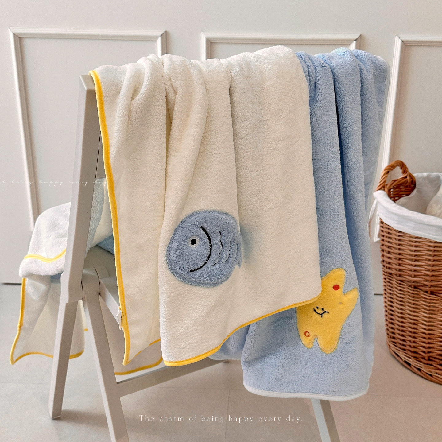 2025新款浴巾可裹可穿珊瑚绒成人情侣款不掉毛吸水速干毛巾洗澡巾