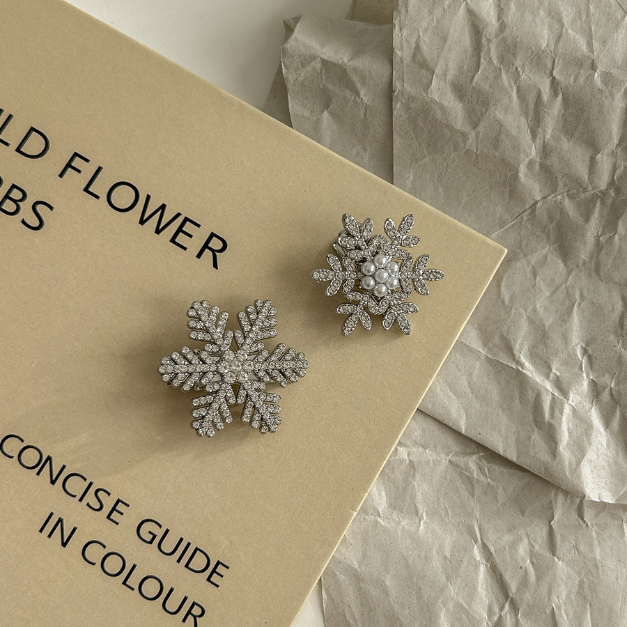 新款雪花珍珠发夹侧边刘海夹子前额碎发鸭嘴夹高级感闪钻发卡头饰