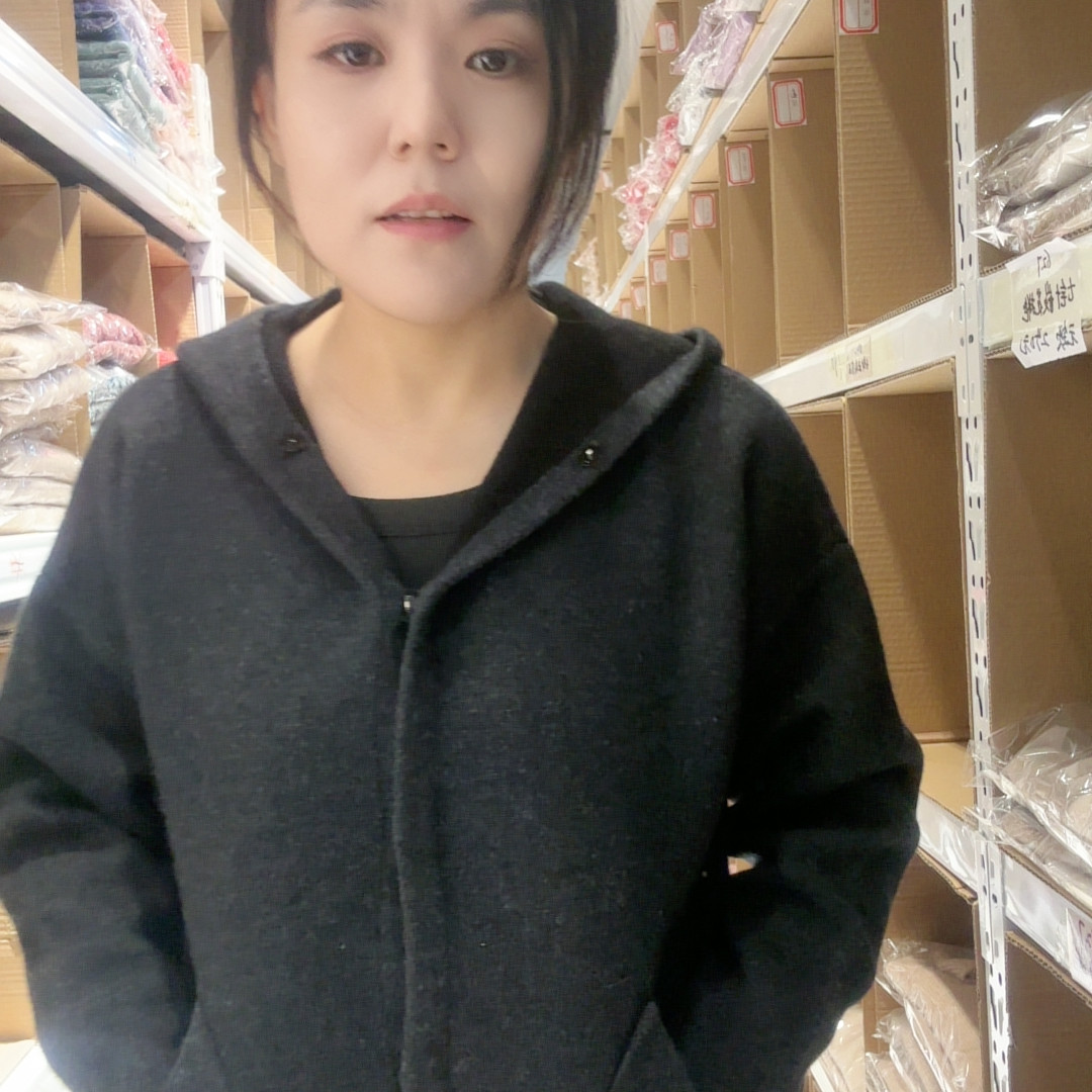 灰色空气层外套,女装/女士精品,羊绒衫,淘宝优惠券,粉丝福利购,淘宝优惠卷