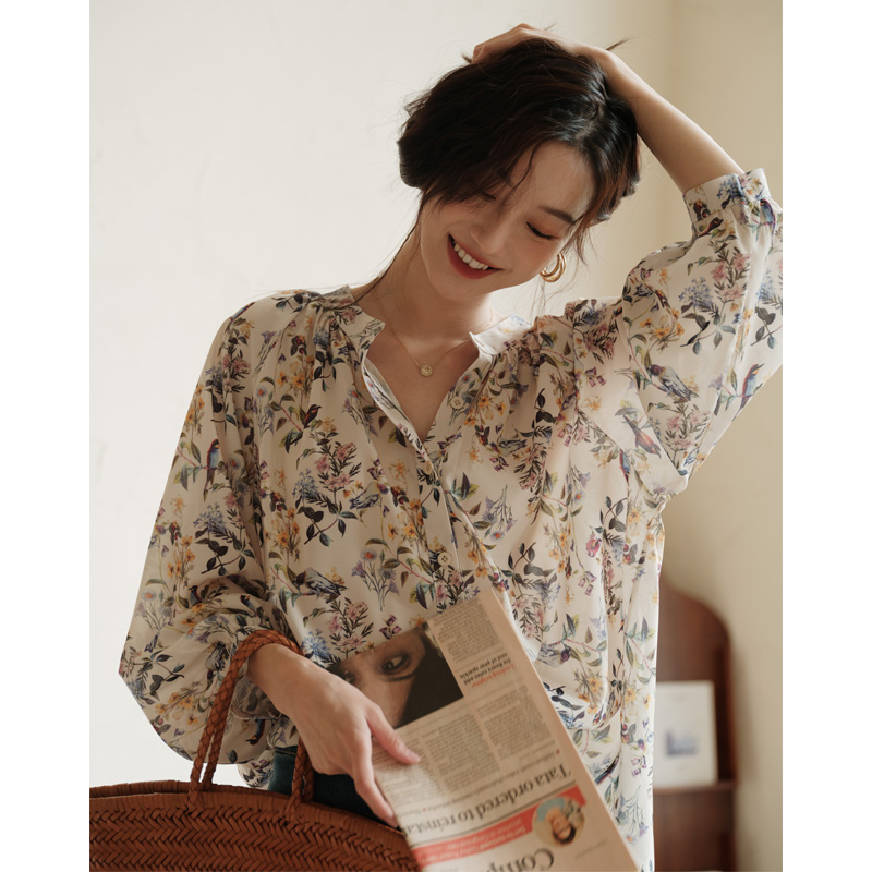 早秋法式七分袖别致碎花雪纺小衫