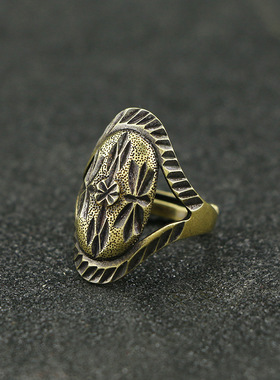 复古做旧纯黄铜盾牌花纹开口戒指