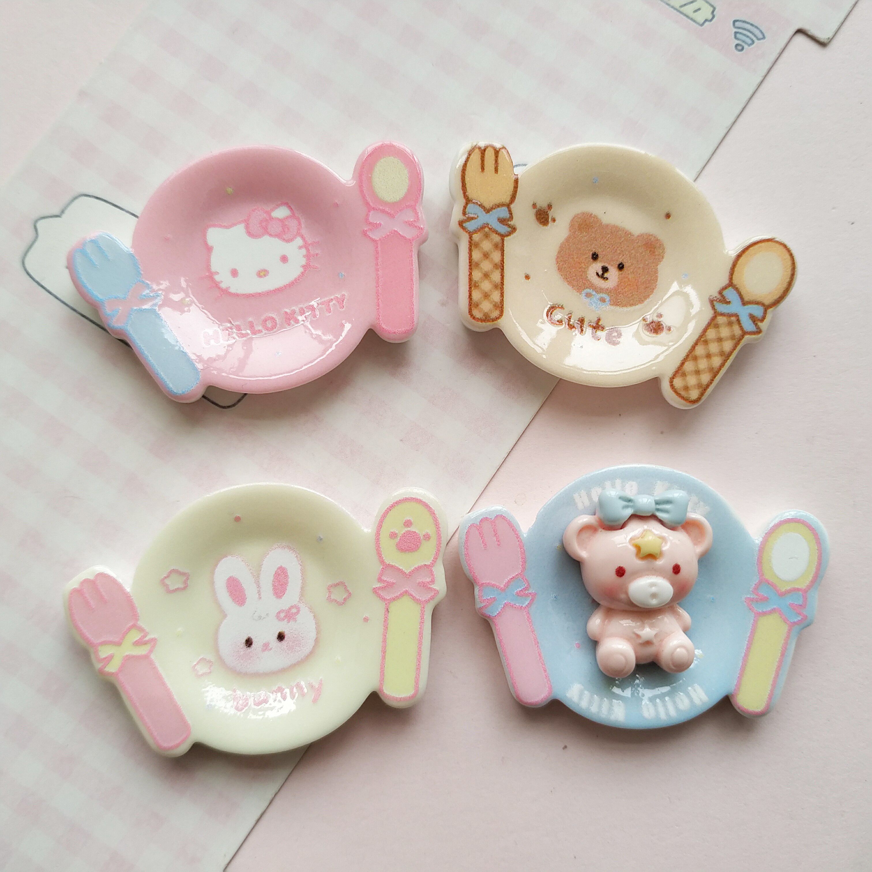 微缩仿真卡通小熊餐具食玩盘子娃娃屋捏捏装饰盘手工diy树脂配件