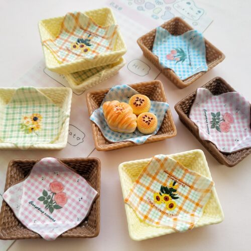 微缩垫纸格子食玩编织筐盘子娃娃屋捏捏装饰摆件手工diy树脂配件