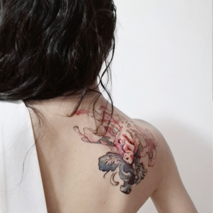 欣苏橙 日式纹身贴浮世绘金鱼防水男女持久花朵性感仿真肩膀刺青