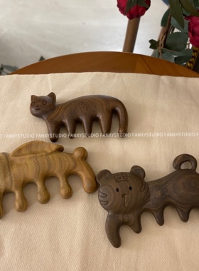 Fanxy天然绿檀木梳子可爱动物系列疏通经络按摩器解压头疗