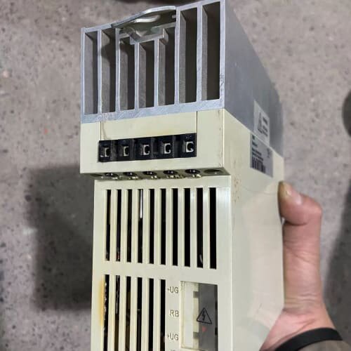 议价伦茨变频器 E8400系列 E84AVBCE3714SX0