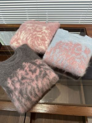 2025冬新款拉绒拉毛羊绒衫100％山羊绒女氛围感绞花肌理新年战袍