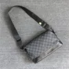 Товары от Threebox潮流男包