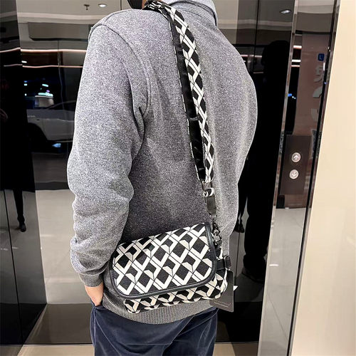 Three-Box帆布黑白格子斜挎包