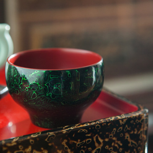 安泰桥名匠真品黑底金虫杯子漆器