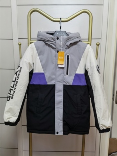 雪中 有吊牌水洗标无领标 飞170码 加厚保暖羽绒服90绒 特价 断码