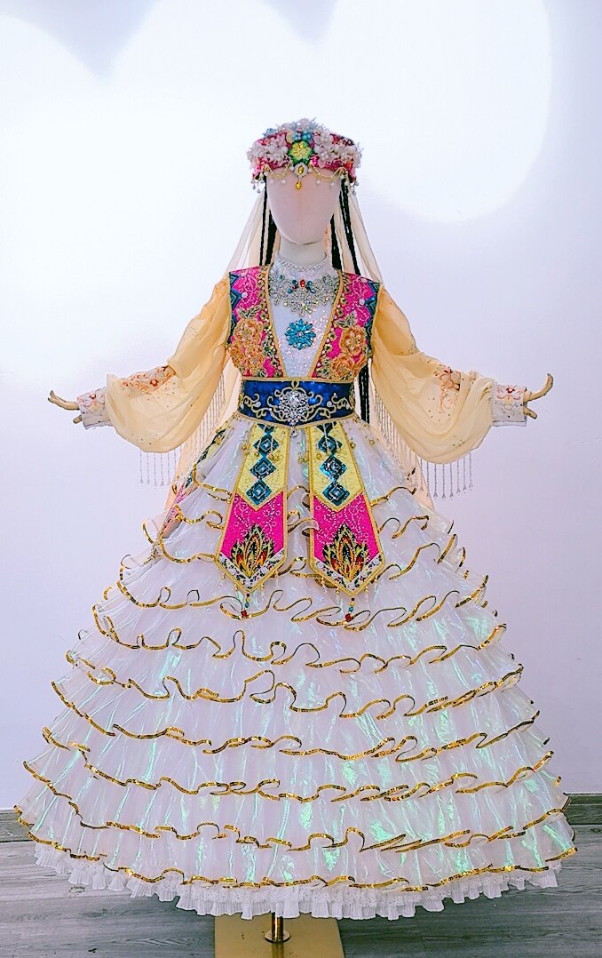 儿童演出服女童表演服萨吾尔大美新疆哈密小古丽回族大漠星河出租