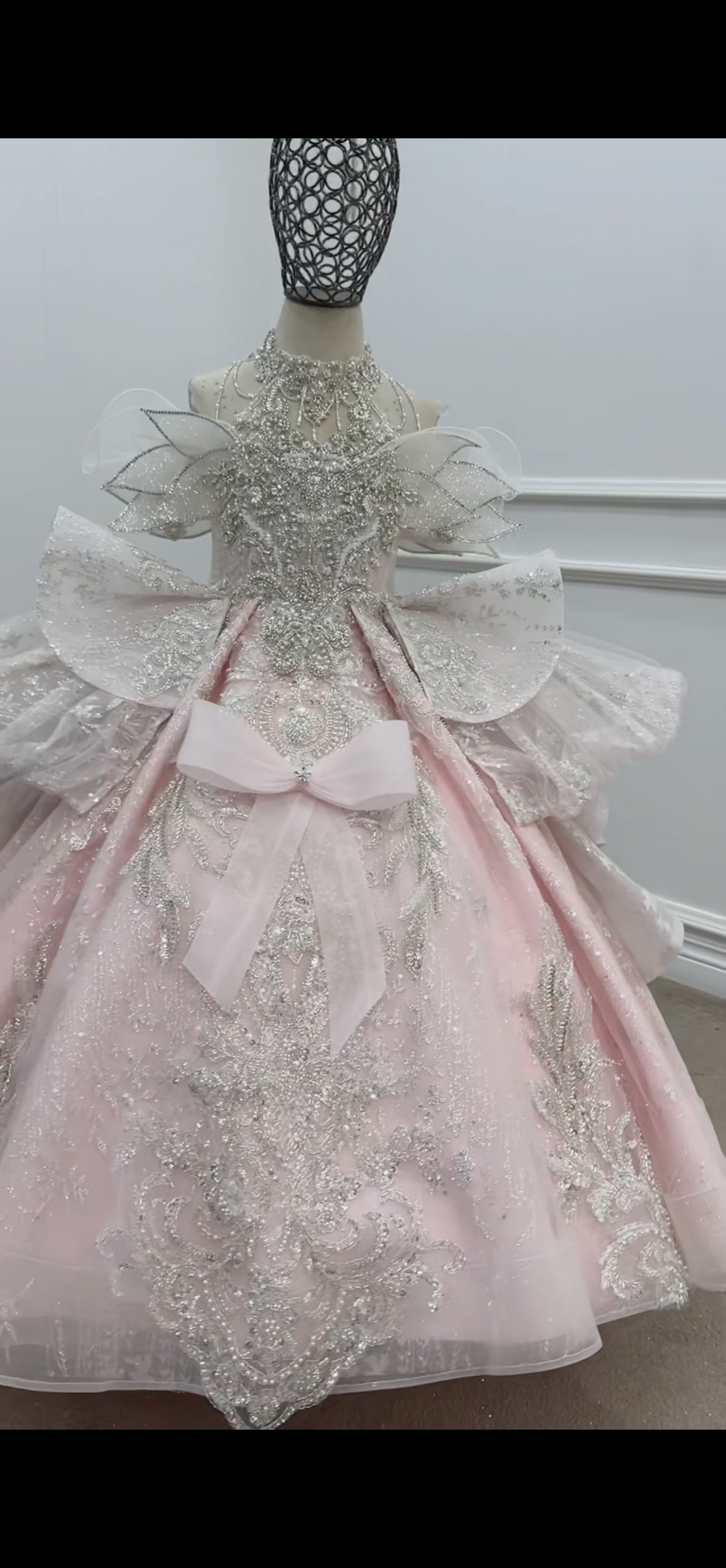 出租高端定制儿童礼服粉色公主裙女童走秀钢琴演出蓬蓬纱拖尾长款