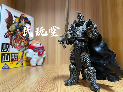 魔兽世界巫妖王阿尔萨斯哀伤剑伊利丹兽人萨满暴雪手办模型摆件