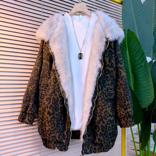 胖妹妹大码豹纹皮毛一体外套女中长款连帽毛领派克服显瘦气质女装