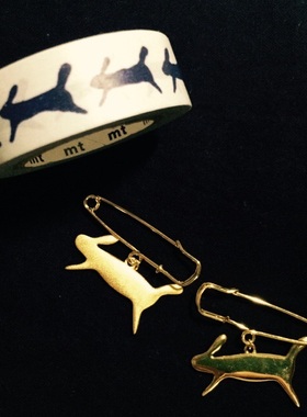 日本手工制作黄铜 跑跑兔 开衫胸针毛衣别针mina perhonen复古风