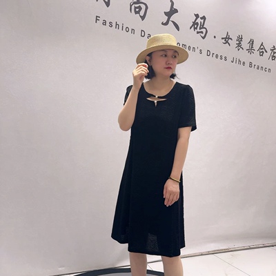 9251芮娜依莲夏款新品醋酸面料显瘦设计感单层连衣裙加大码女装