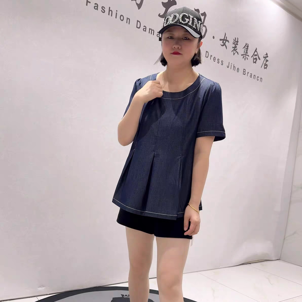 3286女权贵族初夏新品天丝牛仔面料微起肩娃娃服减龄上衣加大码