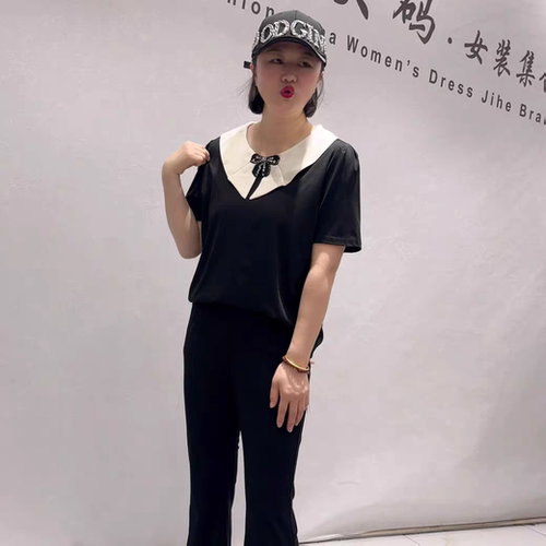 5645芮娜依莲初夏新品微起肩女人味减龄蝴蝶结气质衫加大码女装