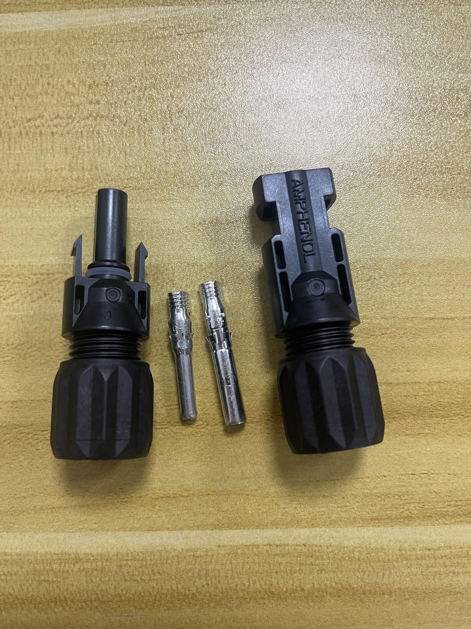 适用华为逆变器mc4直流端子 安费诺mc4接线端子 安费诺公母头mc4图片
