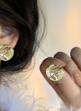 轻奢气质耳环日常通勤简约耳钉法式复古高级感金属美人头像耳饰品