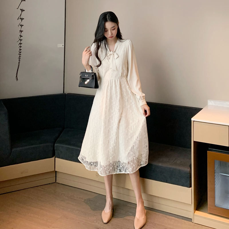 Real shot real price Korean women's long sleeve dress feminine temperament thin medium length French lace skirt waist