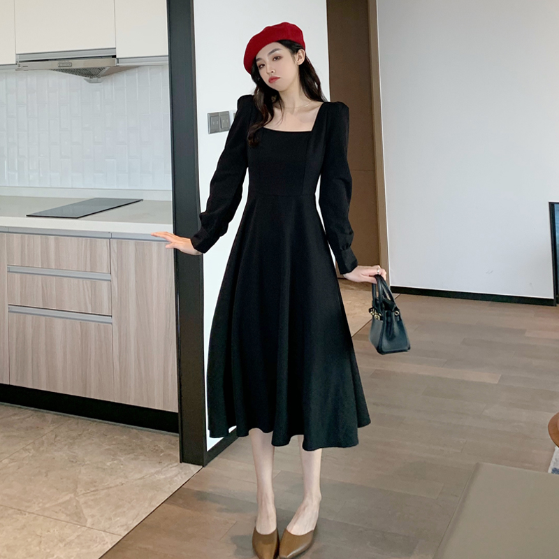 Korean women's black dress with square collar and French retro Hepburn Style Long Sleeve Black Skirt