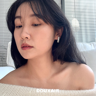 长方天然巴洛克珍珠耳钉925银针炫彩强光小银条牙签异形优雅耳饰