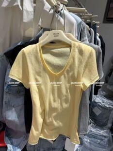 韩系小众设计感V领正肩修身短袖T恤夏季时尚简约纯色薄款百搭上衣