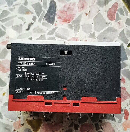 西门子接触器3TF2122-6BB4 原装拆机可直拍包好
