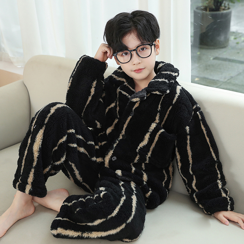 加厚珊瑚绒保暖男童睡衣