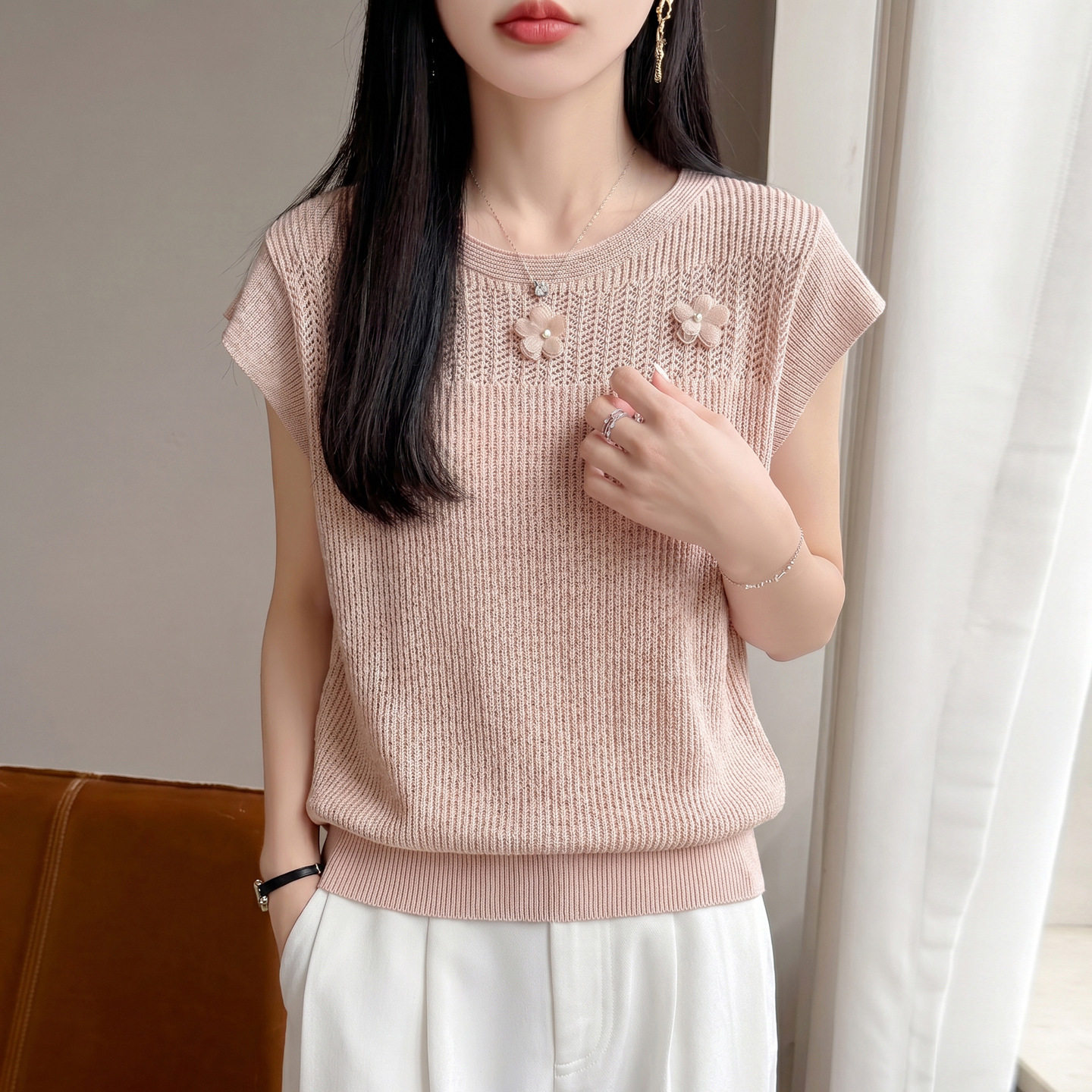 天丝亚麻2026夏女新短款感圆领立体钩花镂空针织短袖T恤薄款上衣