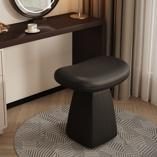 化妆椅子家用衣帽间高级感梳妆台专用凳子女生卧室旋转换鞋沙发凳